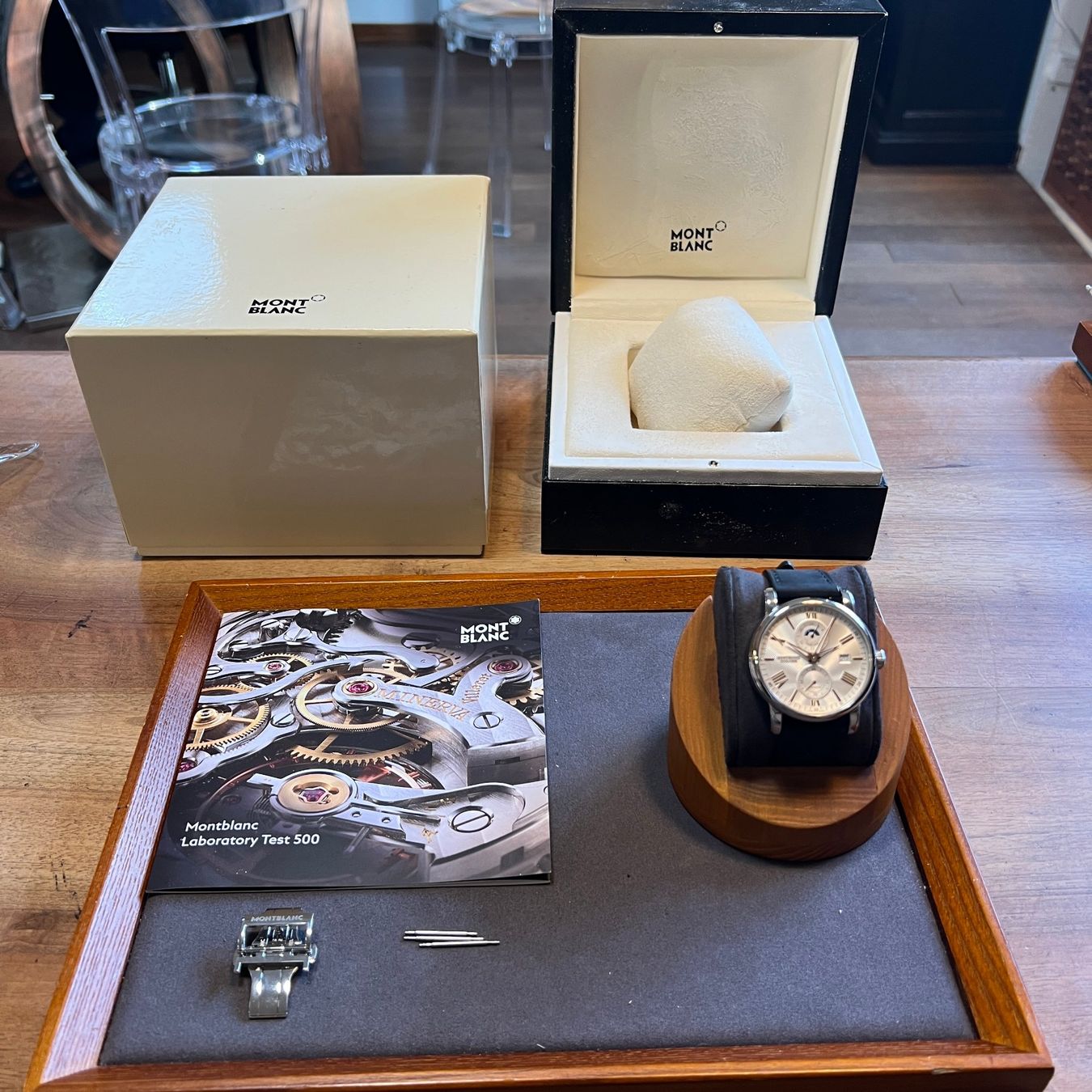 Montblanc Uhren: Montblanc Dual Time Automatic Silver Dial 4810 – Gebraucht aus Carouge GE von Watchaser 9