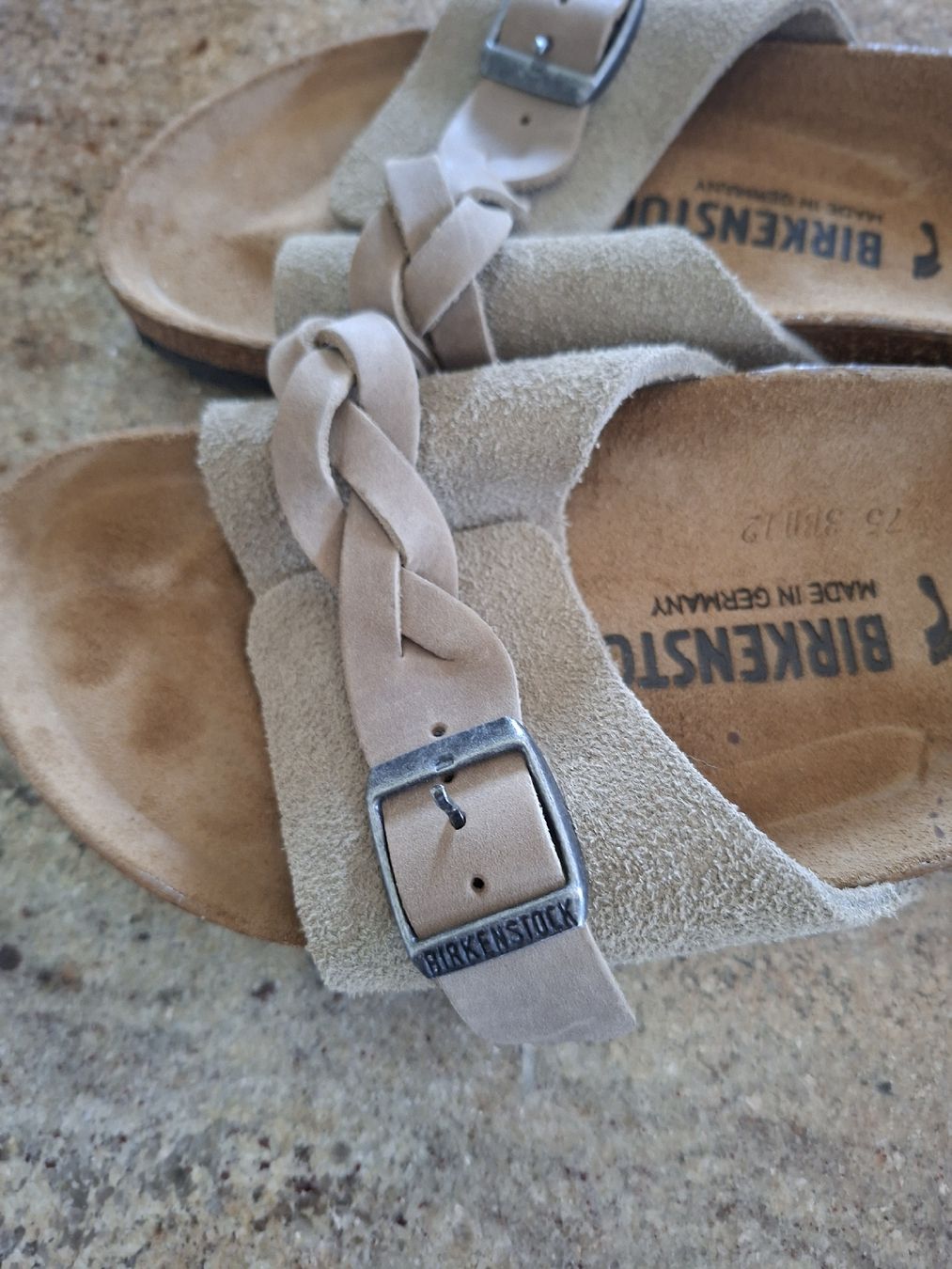 Birkenstock Damenschuhe: Birkenstock Sandalen beige Grösse 38 – Gebraucht aus Sommeri von san_pwq8 1