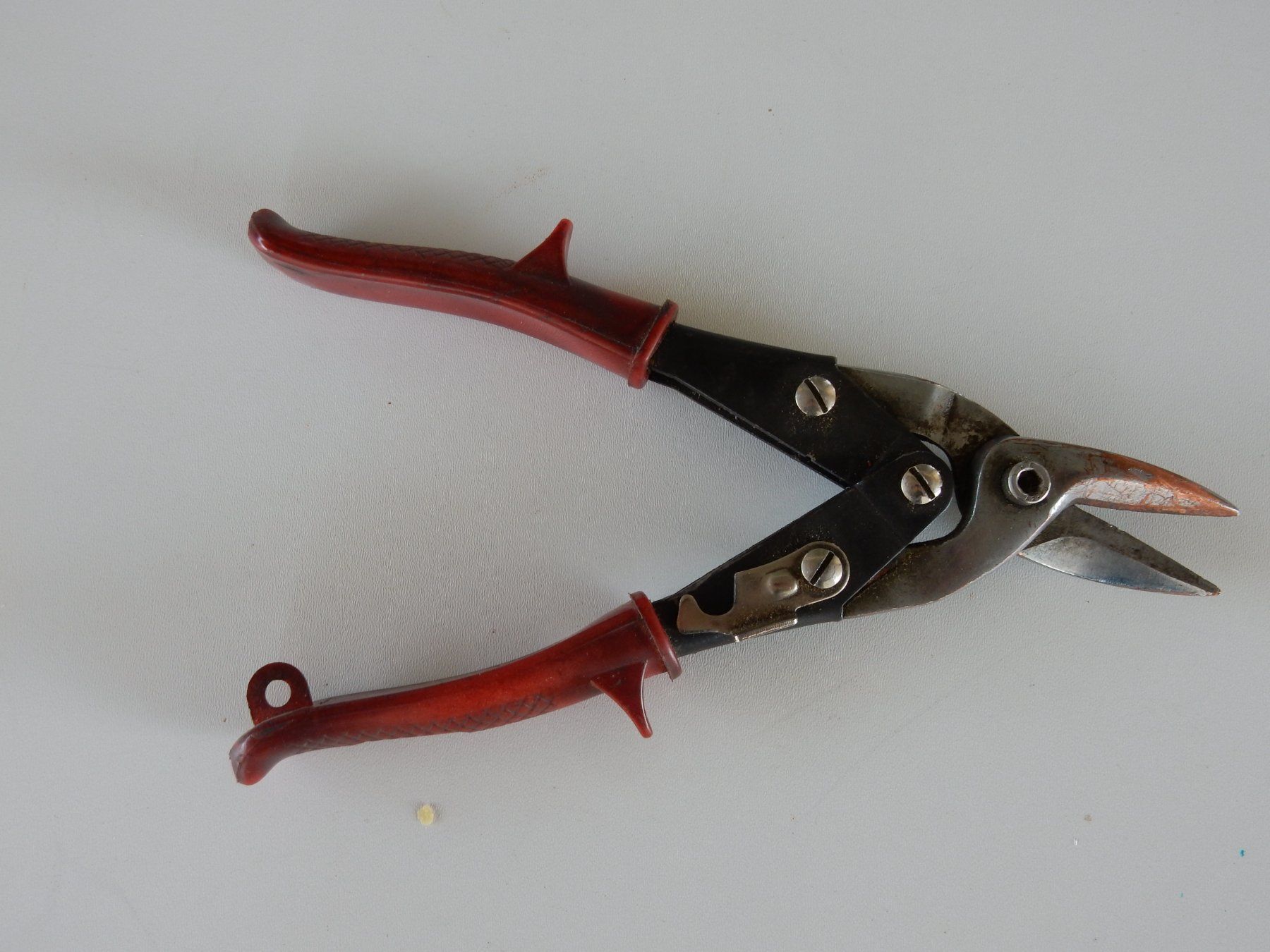 Tous les outils: Blechschere rot/schwarz gebraucht 1 Stück – D'occasion à Neuenegg par wisteibe 3