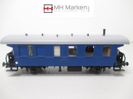Roco 44828 Umgebaut und Lackiert als Gesellschaftswagen H0