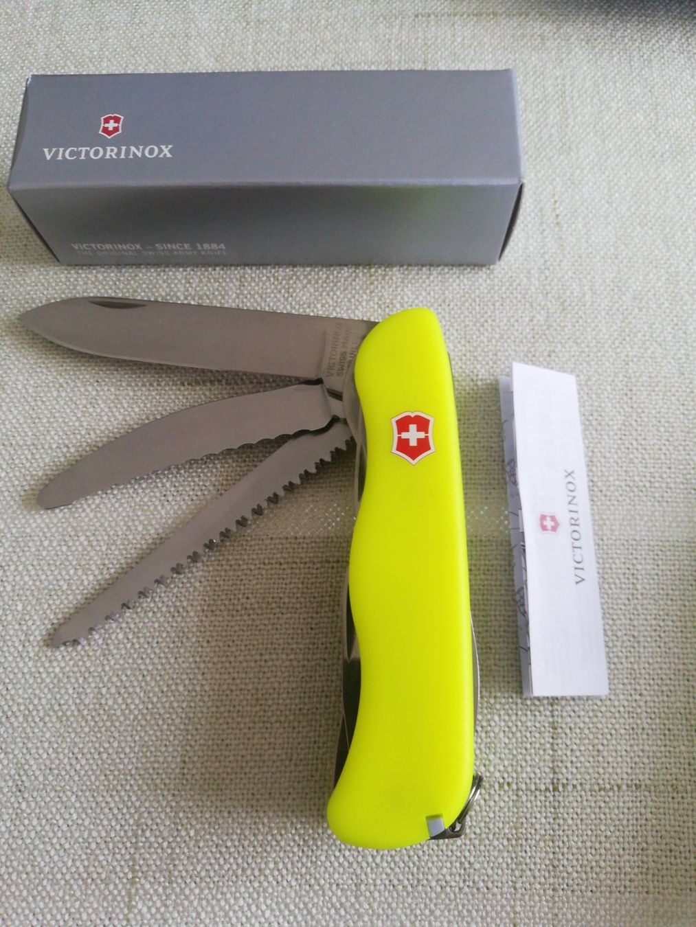 Victorinox Coltelli tascabile: Victorinox Fireman Stay Glow – Nuovo e nell'imballaggio originale da Balgach venduto da VicAlox