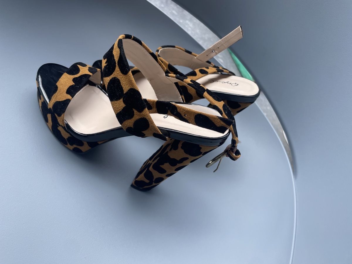 Scarpe da donna: Leoparden Sandale / Heels – Usato da Zürich venduto da Anushka86 5