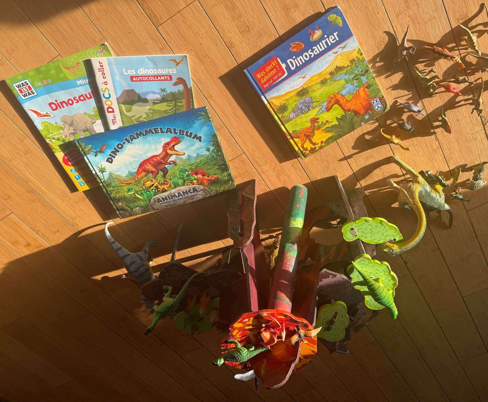 Giocattoli: Dino set – Usato da Schindellegi venduto da hor_ll8f 2
