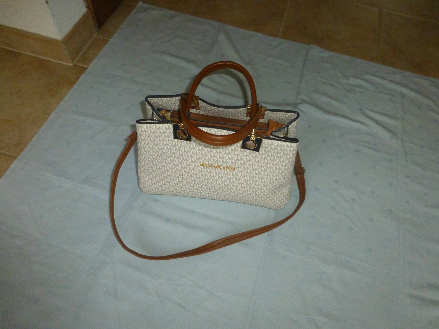 Michael Kors Borse da donna: Handtasche von Michael Kors – Usato da Würenlingen venduto da drago56 1