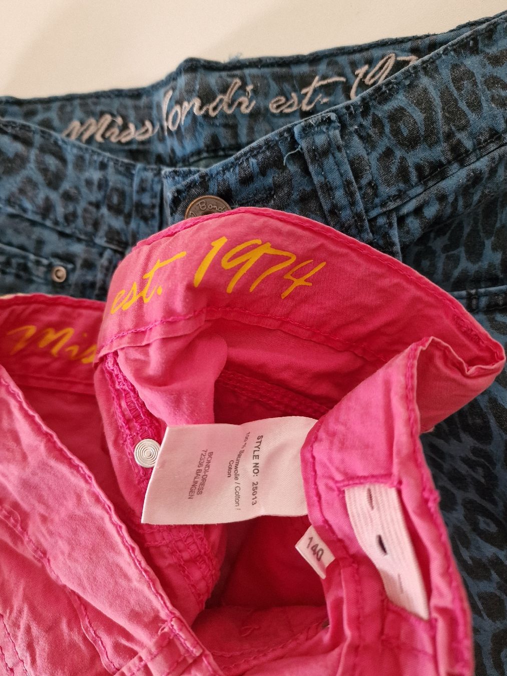 Lotti & Set di vestiti: 2 Hosen, Miss Bondi Gr. 140 – Usato da St. Margrethen SG venduto da Goldig 4