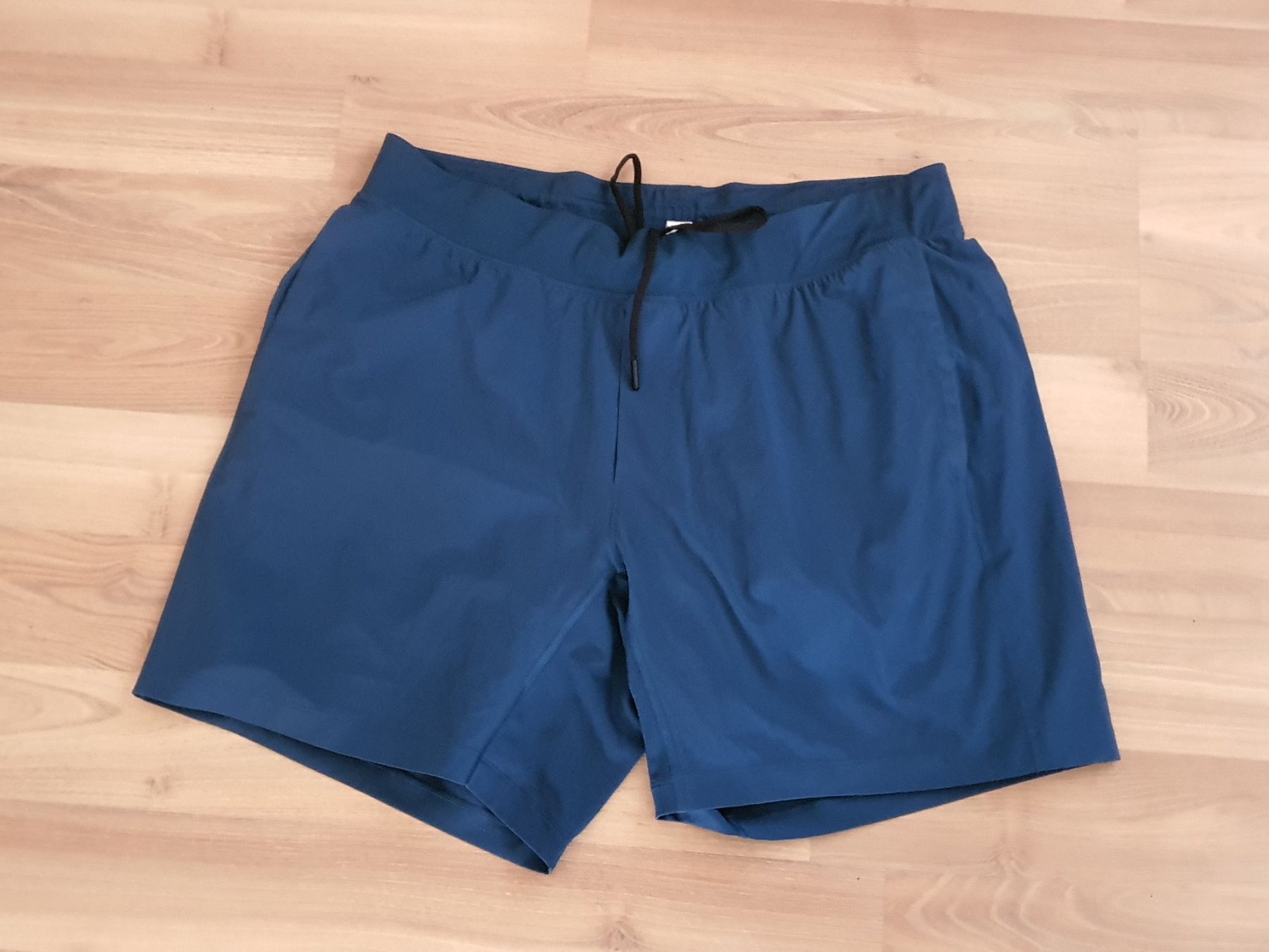 Lululemon Pantalons: Lululemon Hose – D'occasion à Oberkirch LU par sovereign994