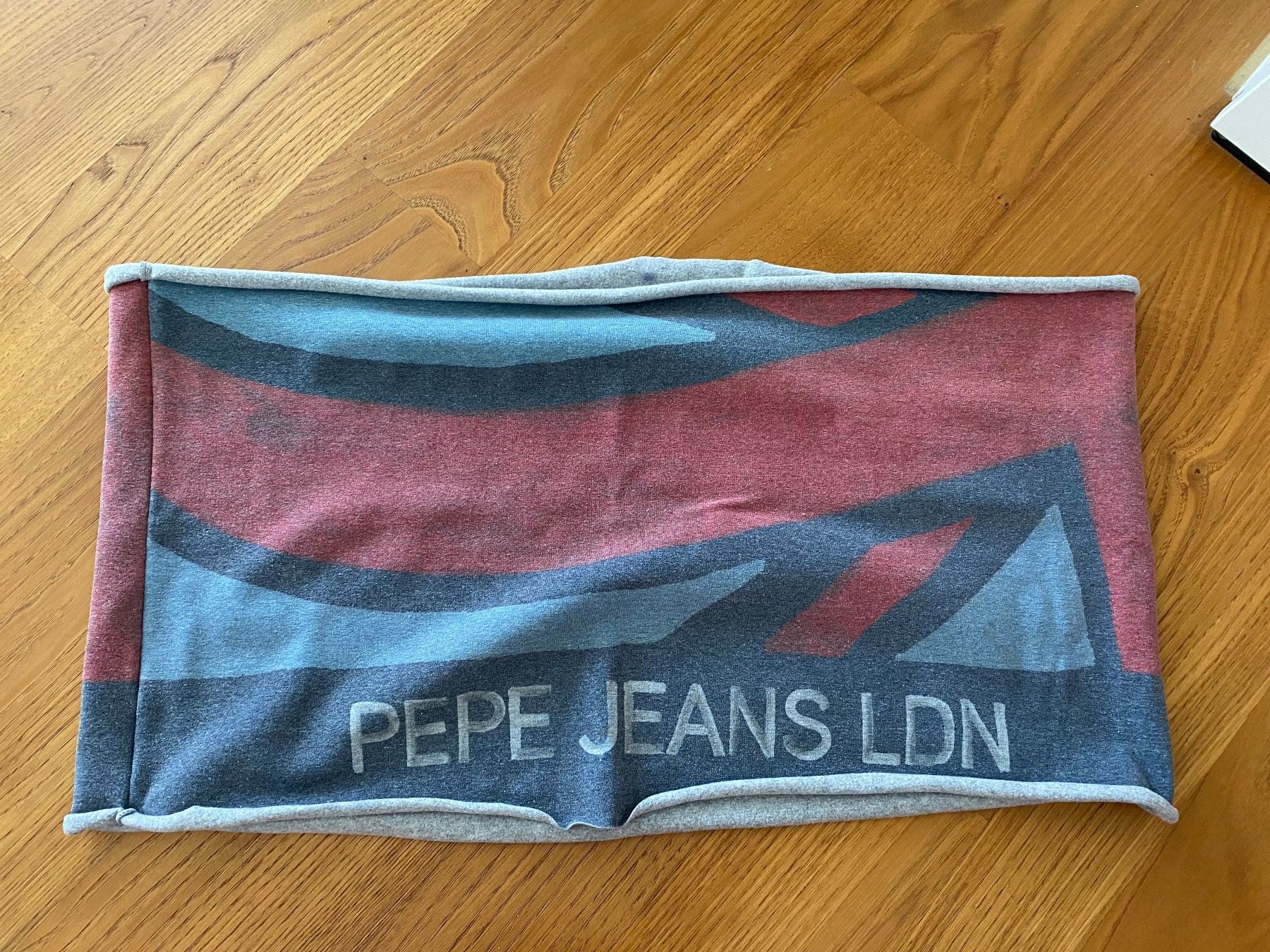 Pepe Jeans Foulards, Tücher & Schals: Schal von Pepe Jeans – Gebraucht aus Sissach von laura.x4