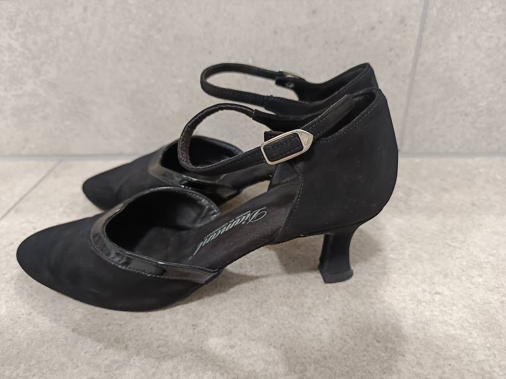 Scarpe da donna: Tanzschule Größe 5 1/2 – Usato da Kreuzlingen venduto da kli_gb99 2