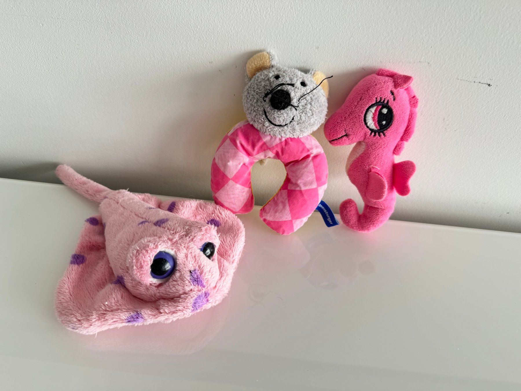 Giocattoli: 3 Baby Stofftierli: Seepferd, Rochen, Rasselmaus. Greifling – Usato da Uhwiesen venduto da mic_kd6g 2