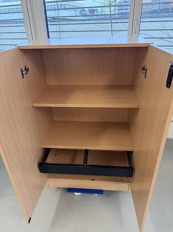 Schränke: Büroschrank / Aktenschrank – Gebraucht aus Glattbrugg von Tody1990 4