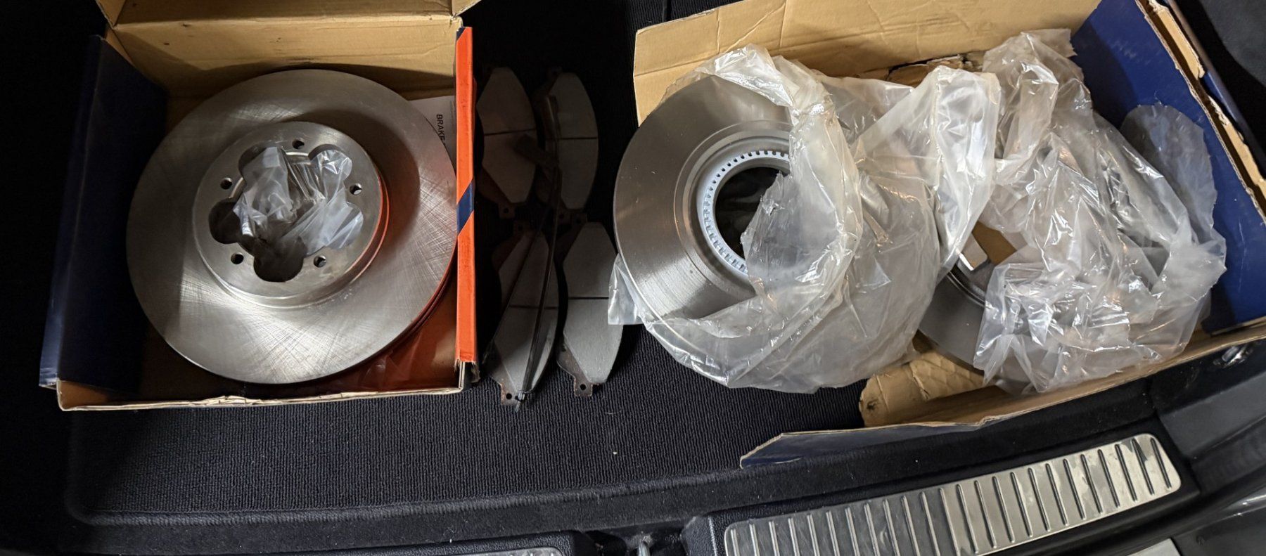 Ford Tutti pezzi di ricambio auto: Ford Transit Bremsen Vorne & Hinten mit ABS – Nuovo e nell'imballaggio originale da Münsingen venduto da Bigler-Shop 2