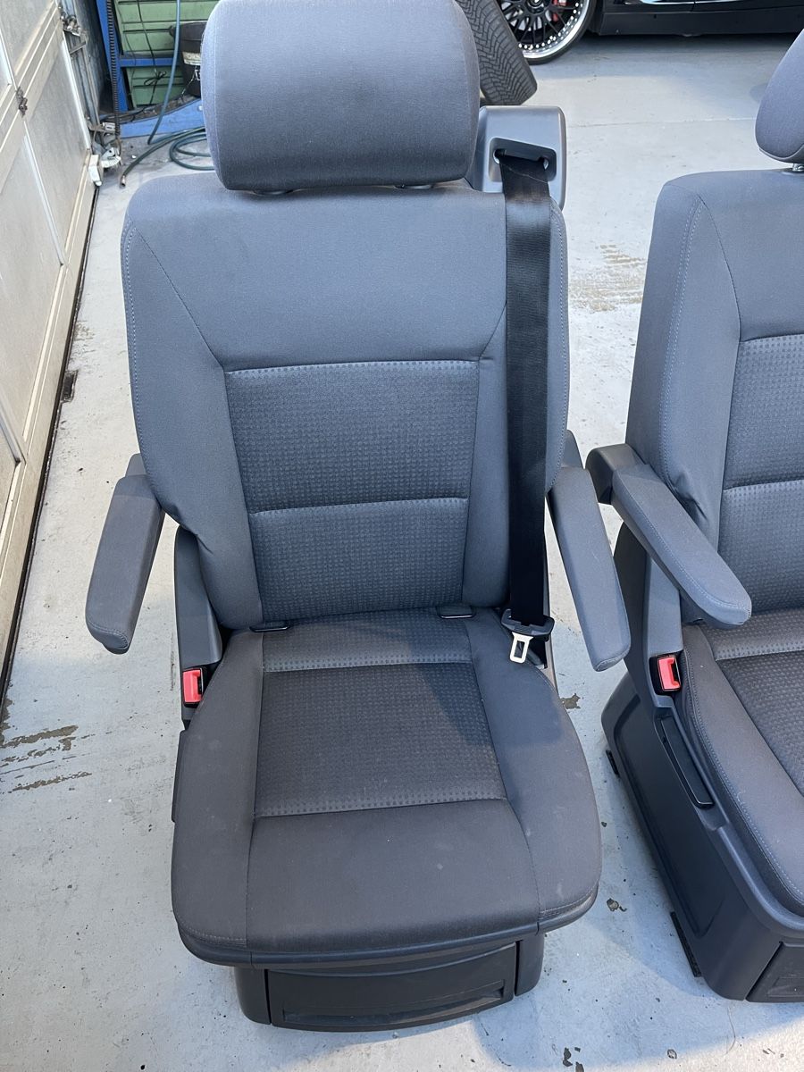 VW Alle Autoersatzteile: Vw T5 Einzelsitze – Gebraucht aus Hedingen von garageberglas 2