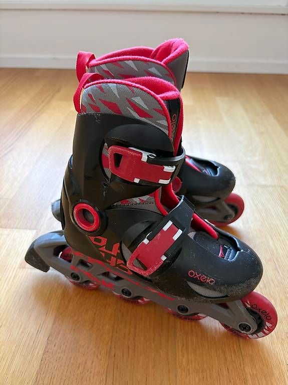 Pattini in linea & Pattini a rotelle: Oxelo Play 3 Inliner / Rollerskates - Größe 28-30 – Usato da Zürich venduto da gcarnaille 1