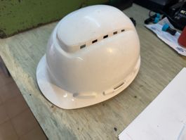 Casque de protection 3M, idéal pour le chantier! État OK