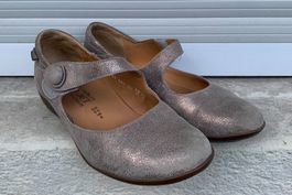 Superbes ballerines MÉPHISTO cuir doré bride velcro n.38.5