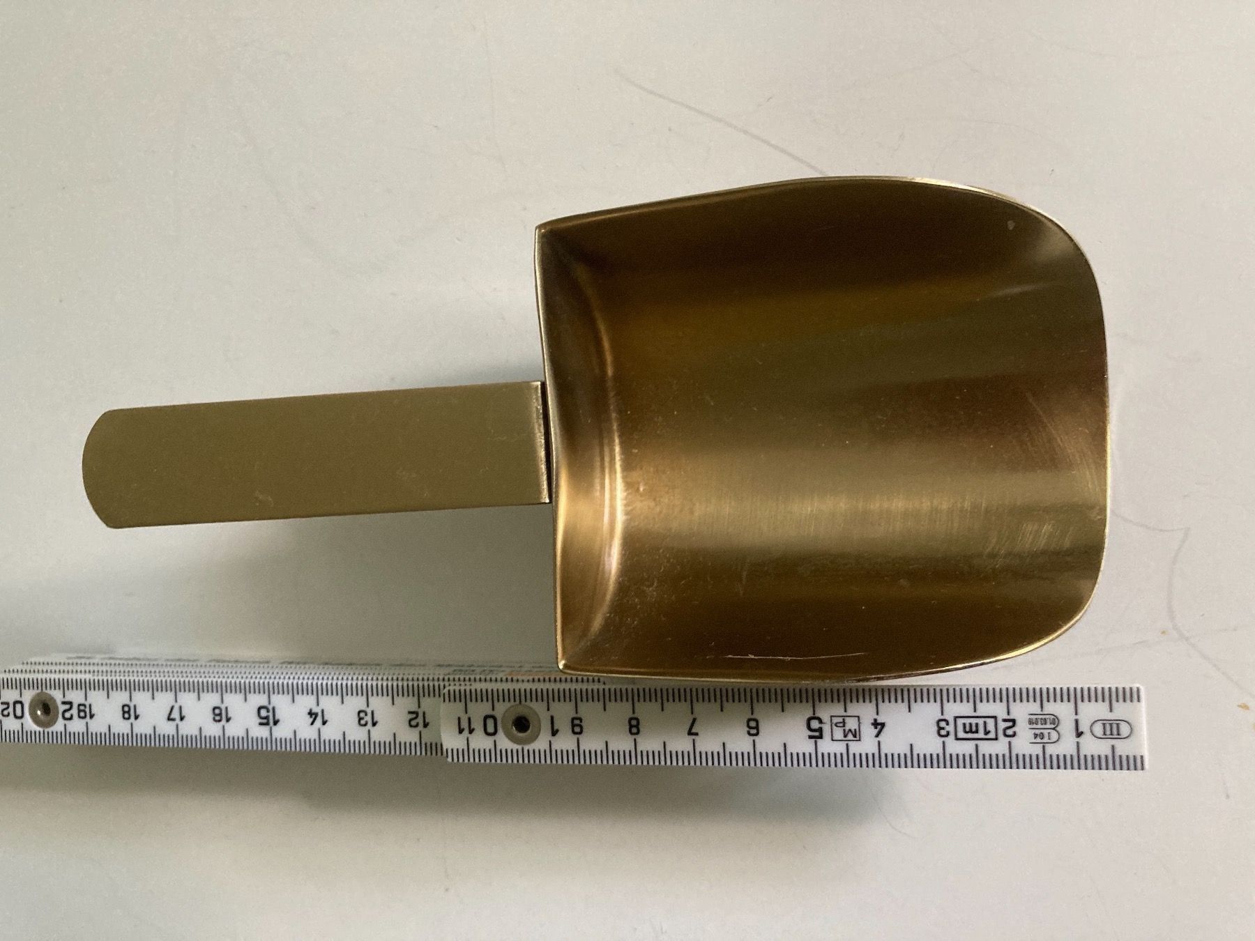 Cucchiai: Goldig-farbige Schöpf-Kelle – Usato da Zürich venduto da Chaeffeler 1