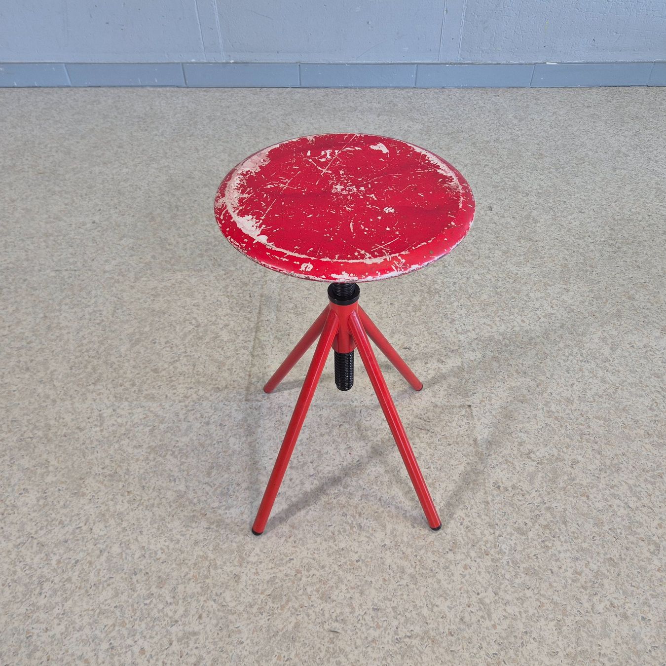 Sgabelli: Industriedesign Swivel Stool Drehhocker Hocker Höcker rot – Usato da Nottwil venduto da Wondewa-Shop 8