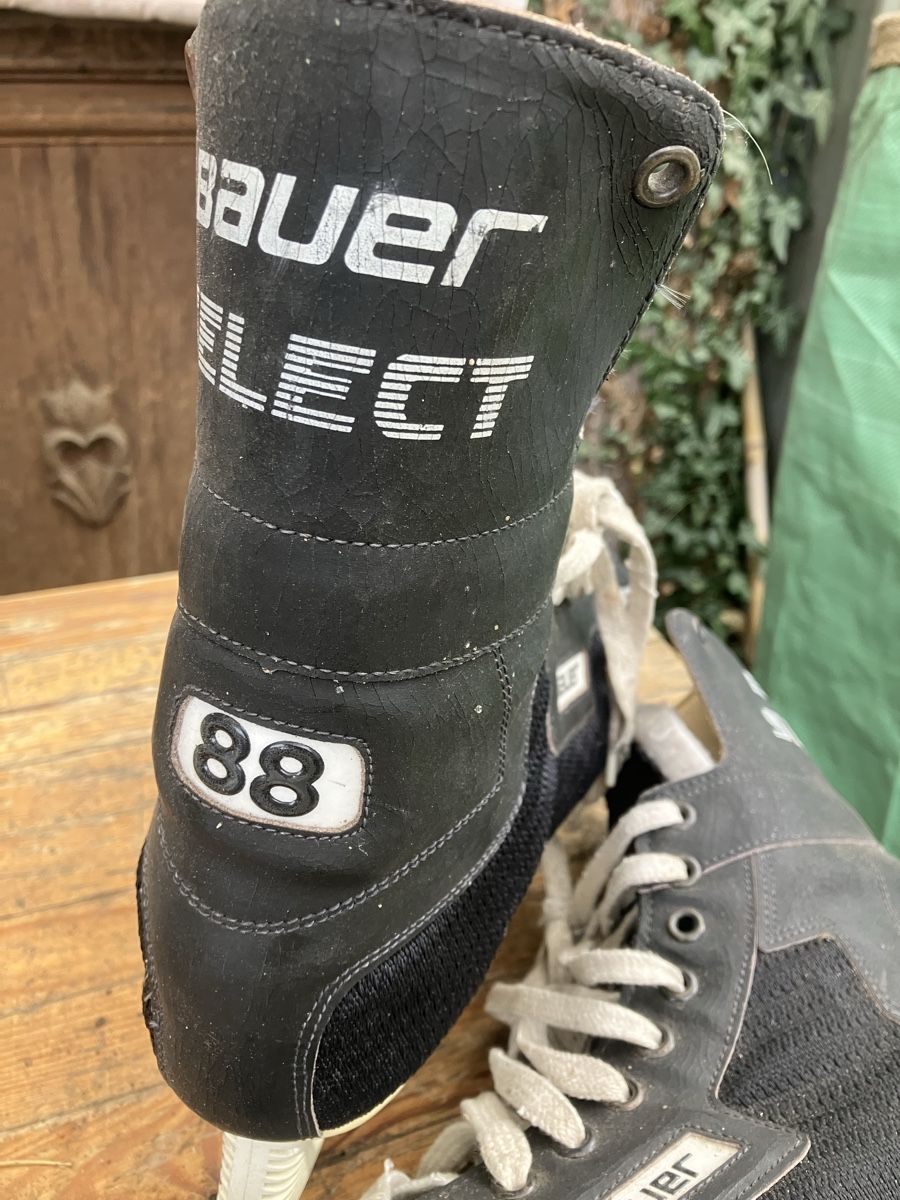 Patins à glace: Schlittschuhe Bauer Gr.12 – D'occasion à Münchenstein par Colo52 2