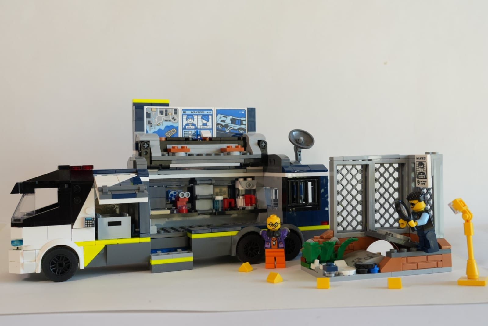 Lego Kit di costruzioni: camion de police scientifique  – Usato da Vevey venduto da Yves_j_r 1