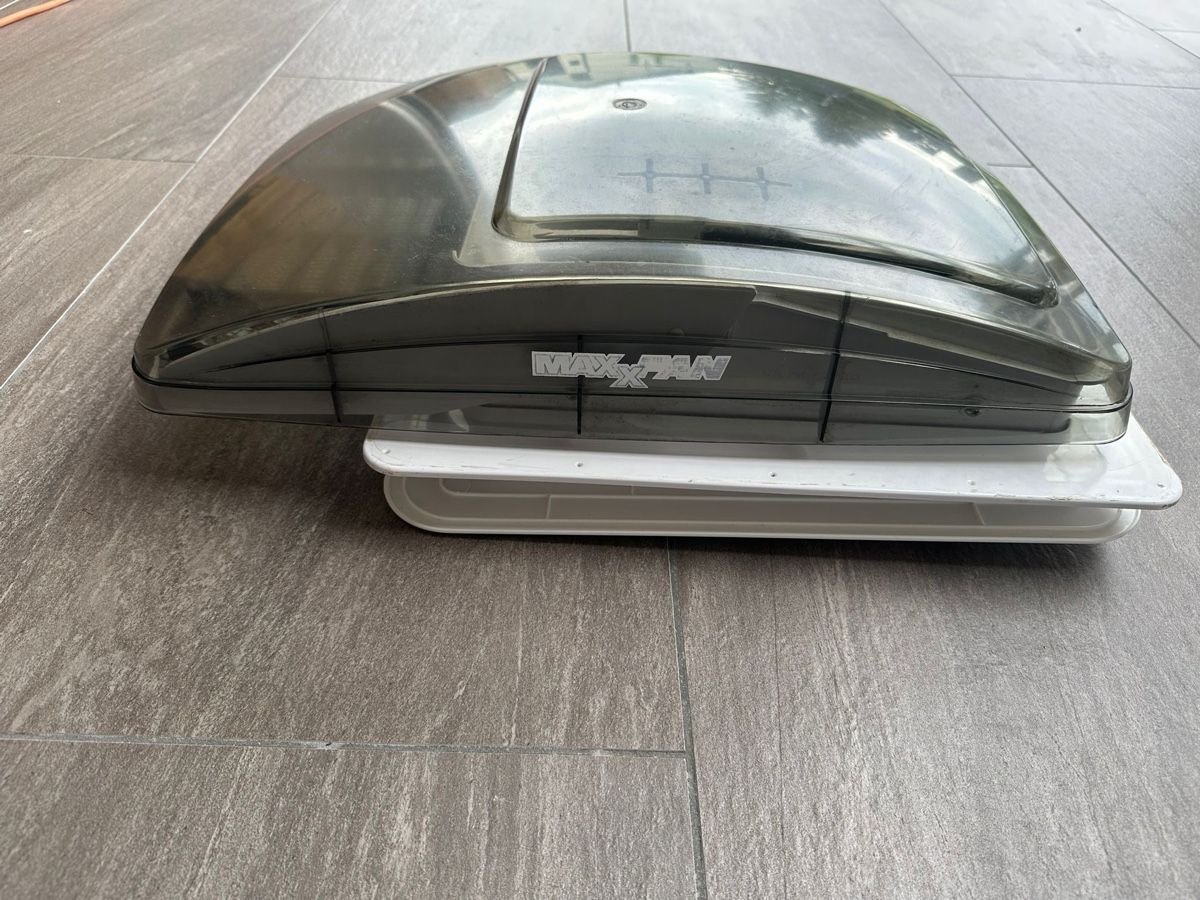 Ventilatori: Maxxfan Deluxe/ Maxx Shade – Usato da Oberkulm venduto da Humaha 1