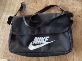 Nike Umhängetasche Schwarz - Top Zustand - Sommer Tasche!
