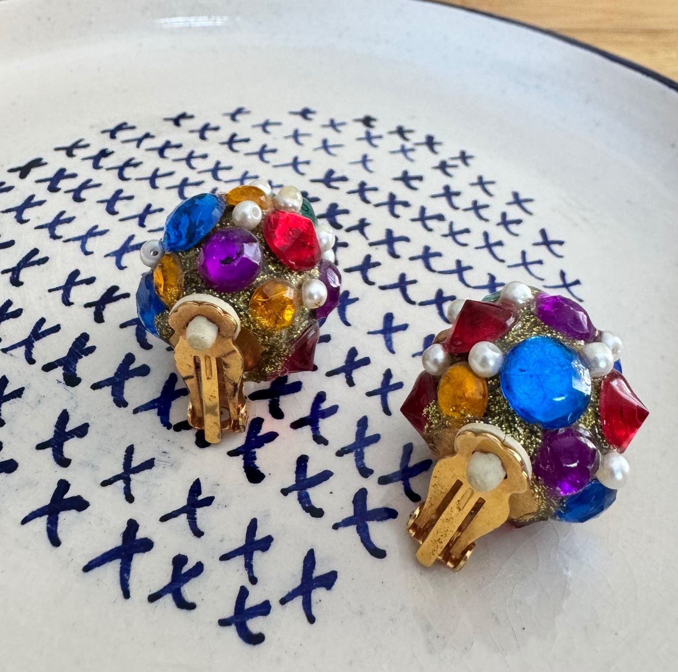 Orecchini pendenti & Orecchini a lobo: Unique 3D multicolour clip on vintage earrings – Usato da Zürich venduto da kri_zhv2 1