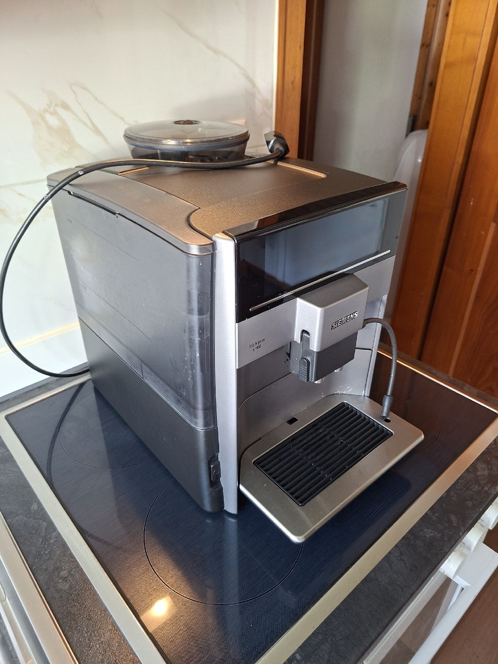 Siemens Macchine per caffè & Macchine per espresso: Siemens EQ 6 plus s100 – Usato da Lungern venduto da Lena189 1