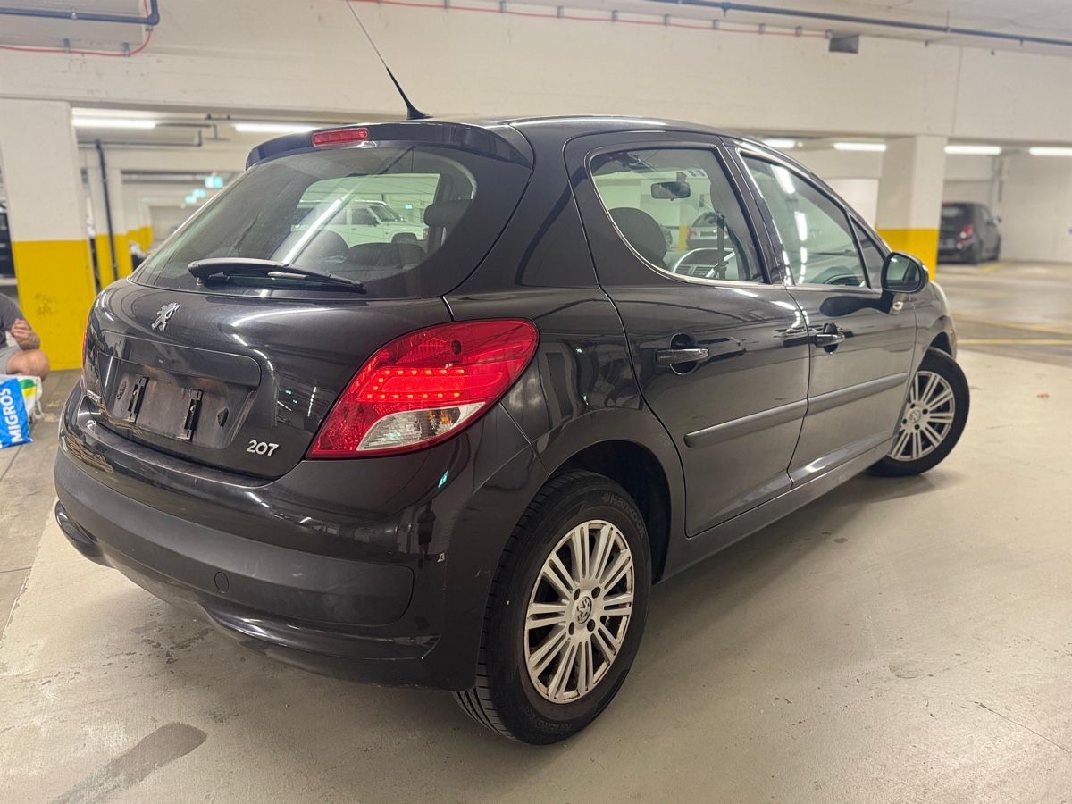 Peugeot Automobili: PEUGEOT 207 1.4 16V – Usato da Uster venduto da D_8610 2