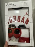 Jordan 3-Teile Set Bodysuit Mütze Schuhe 6-12 Monate