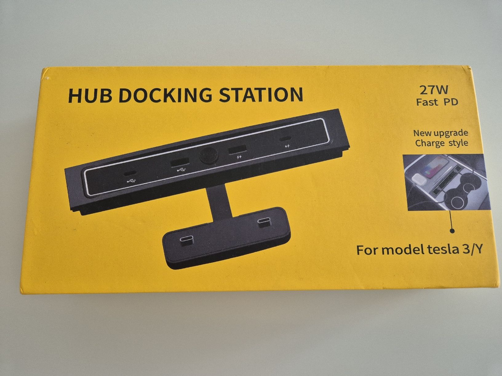 Docking station: Hub Docking Station 27W Fast PD – Nuovo e nell'imballaggio originale da Aeugst am Albis venduto da miizli