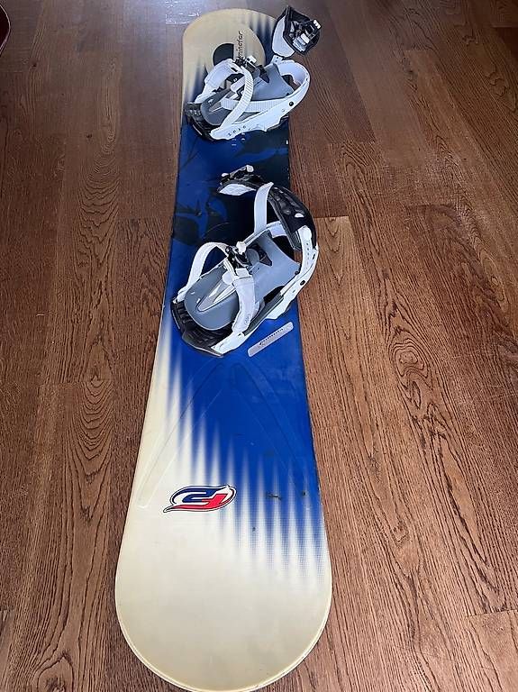 Boards: Snowboard F2 162cm Eliminator – D'occasion à Buchrain par Forri75
