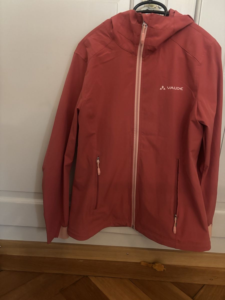 Vaude Jacken: Vaude Windjacke mit Kapuze – Neu (gemäss Beschreibung) aus Bern von Rissii 1