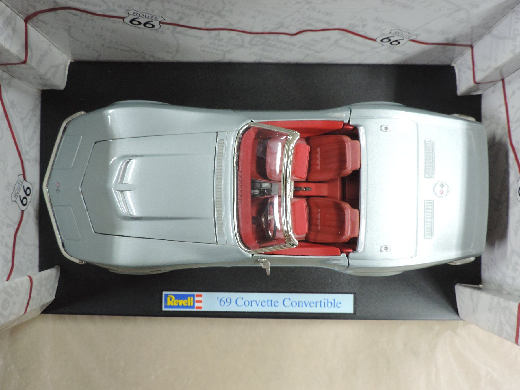Revell Modellini d'auto: 1969 Chevrolet Corvette convertible – Usato da Epautheyres venduto da LordSkull 4