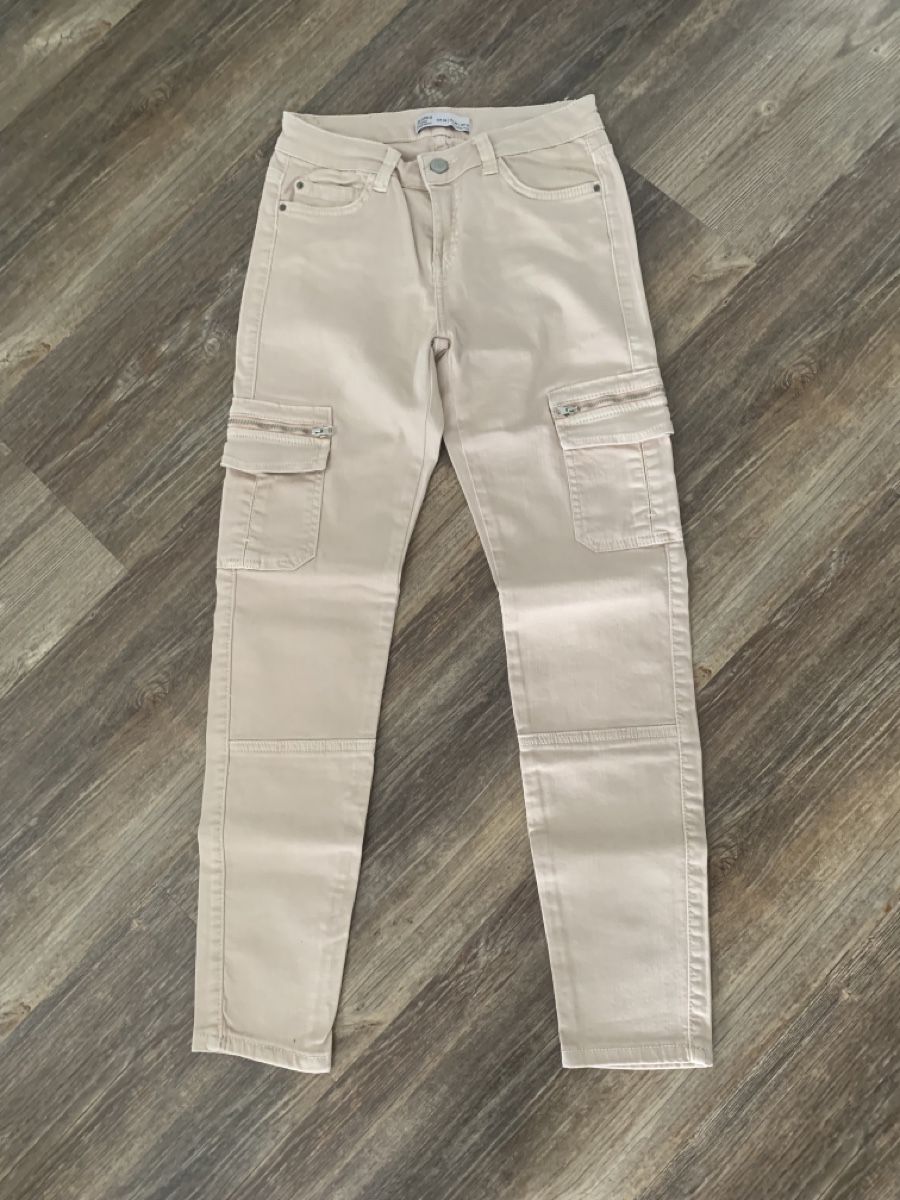 Bershka Jeans: Bershka Hose – Nuovo (secondo la descrizione) da Emmen venduto da Bgucci_girl 1
