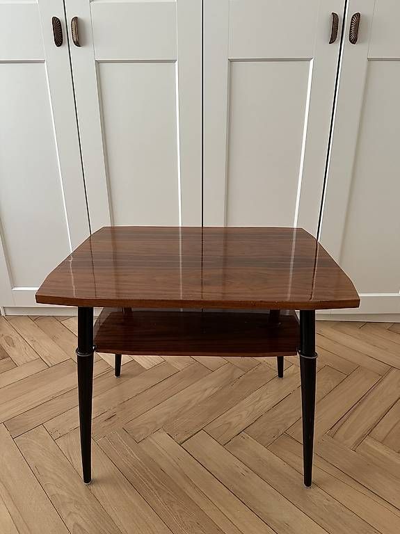 Tavoli: Vintage Beistelltisch mid-century  – Usato da St. Gallen venduto da beemha 1