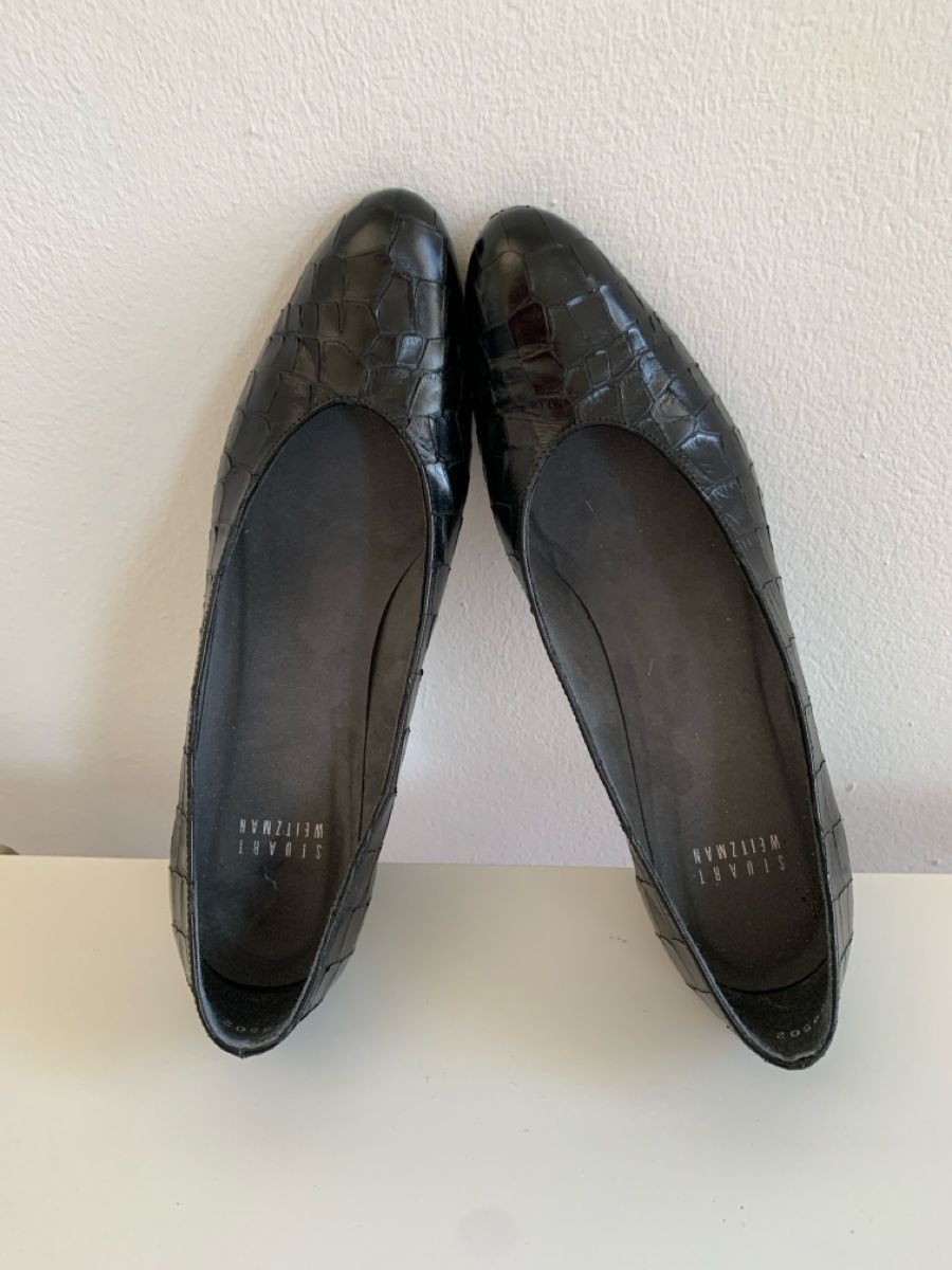 Stuart Weitzman Scarpe da donna: Stuart Weitzman: Chicer schwarzer Pumps in Kroko-Optik, 37 – Usato da Luzern venduto da designluzern 5