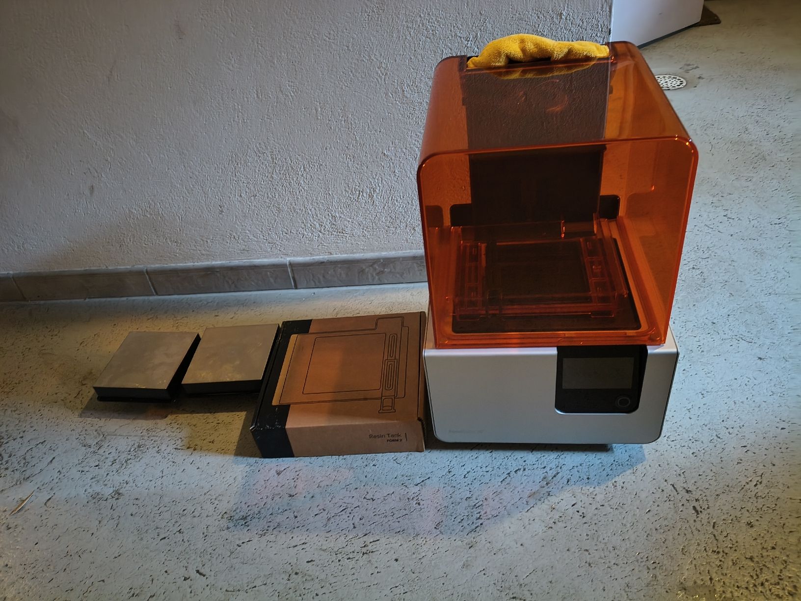 Formlabs Imprimante 3D: Formlabs Form 2 3D printer used condition – D'occasion à Zürich par TrainLine
