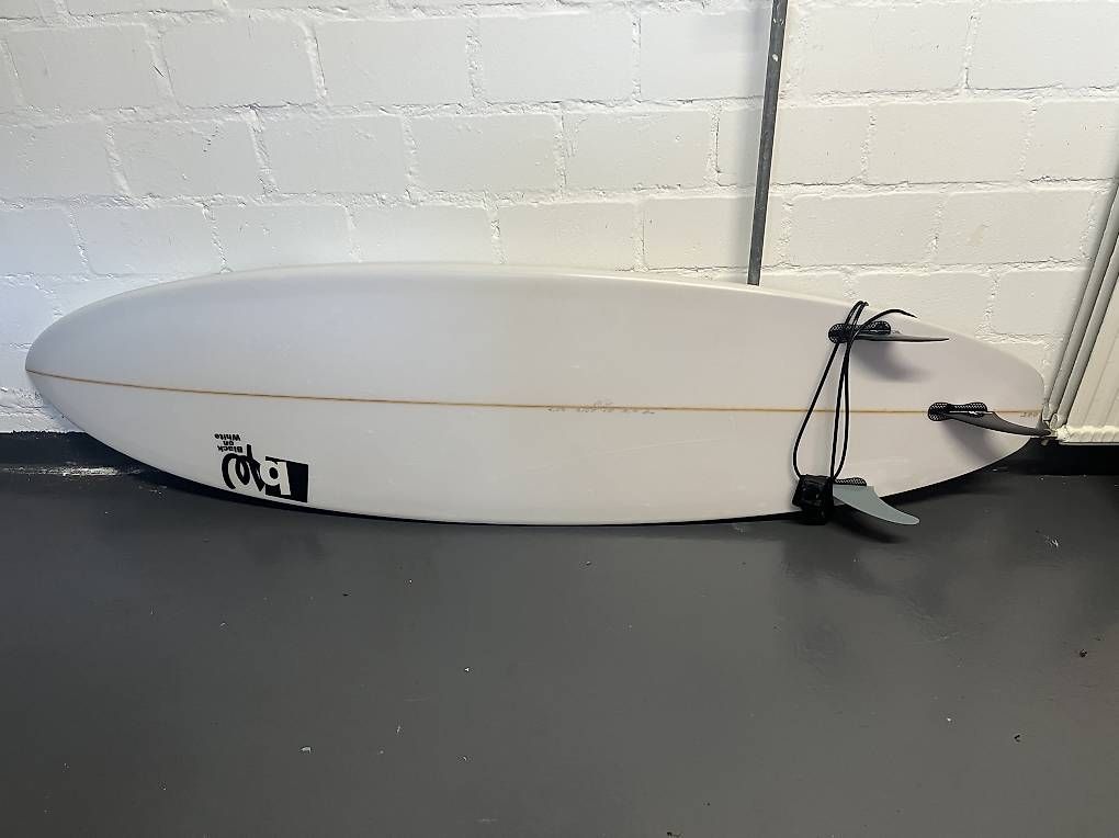 Tavole da surf e di nuoto: Surfbrett Black on White 2.10m – Usato da Brig venduto da xXx-Hallo-xXx 3
