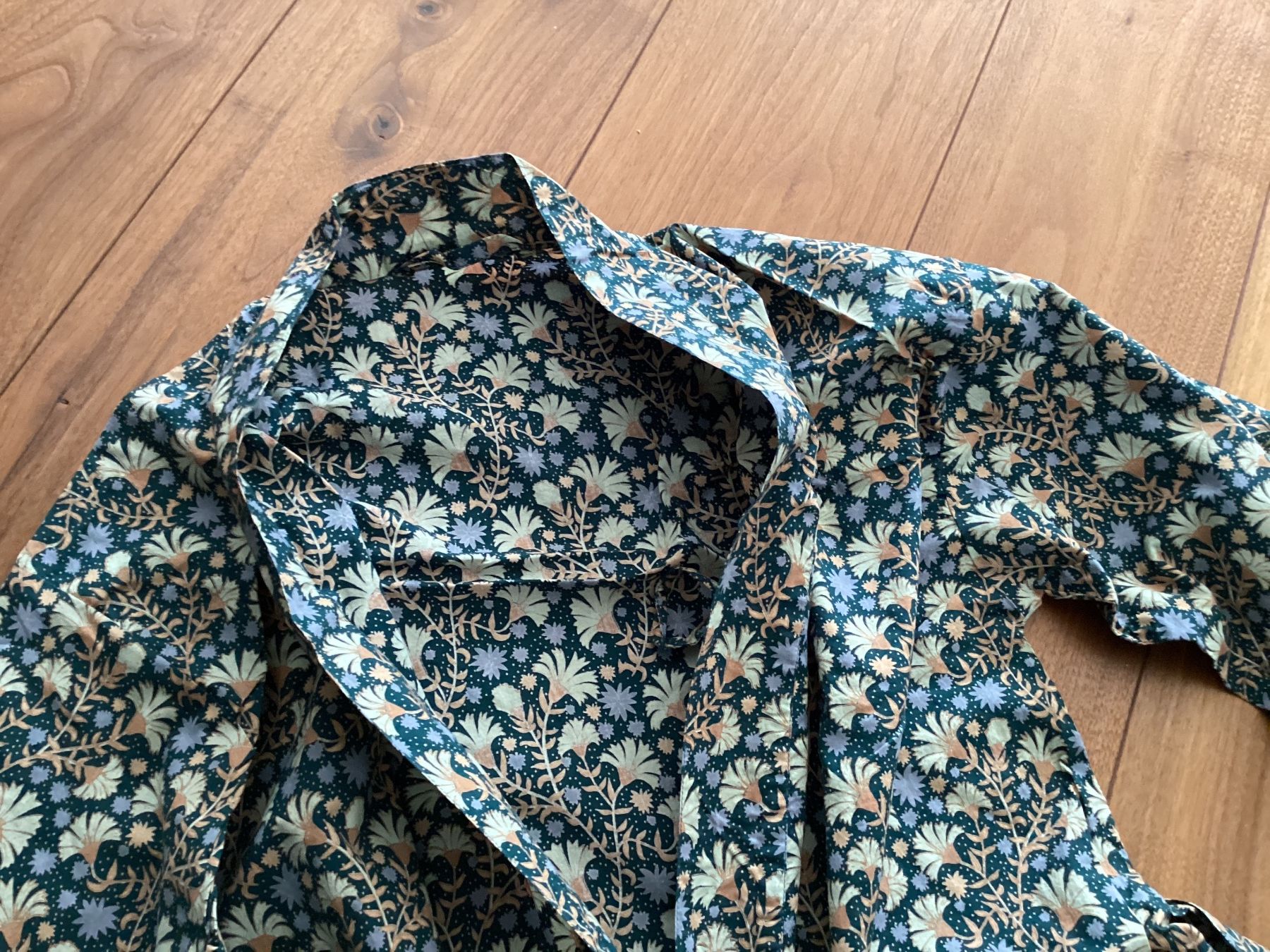 Internationale Kunst: Kimono Redoute – Gebraucht aus Dachsen von Achohberg 1