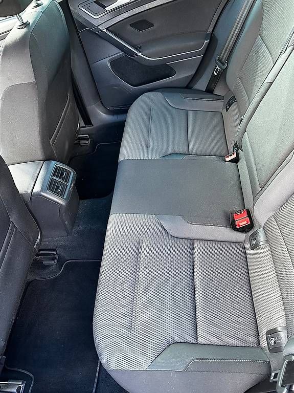 Autos: VW Golf 1.5 TSI 5 – Gebraucht aus Oberbüren von Tiziano26362 4