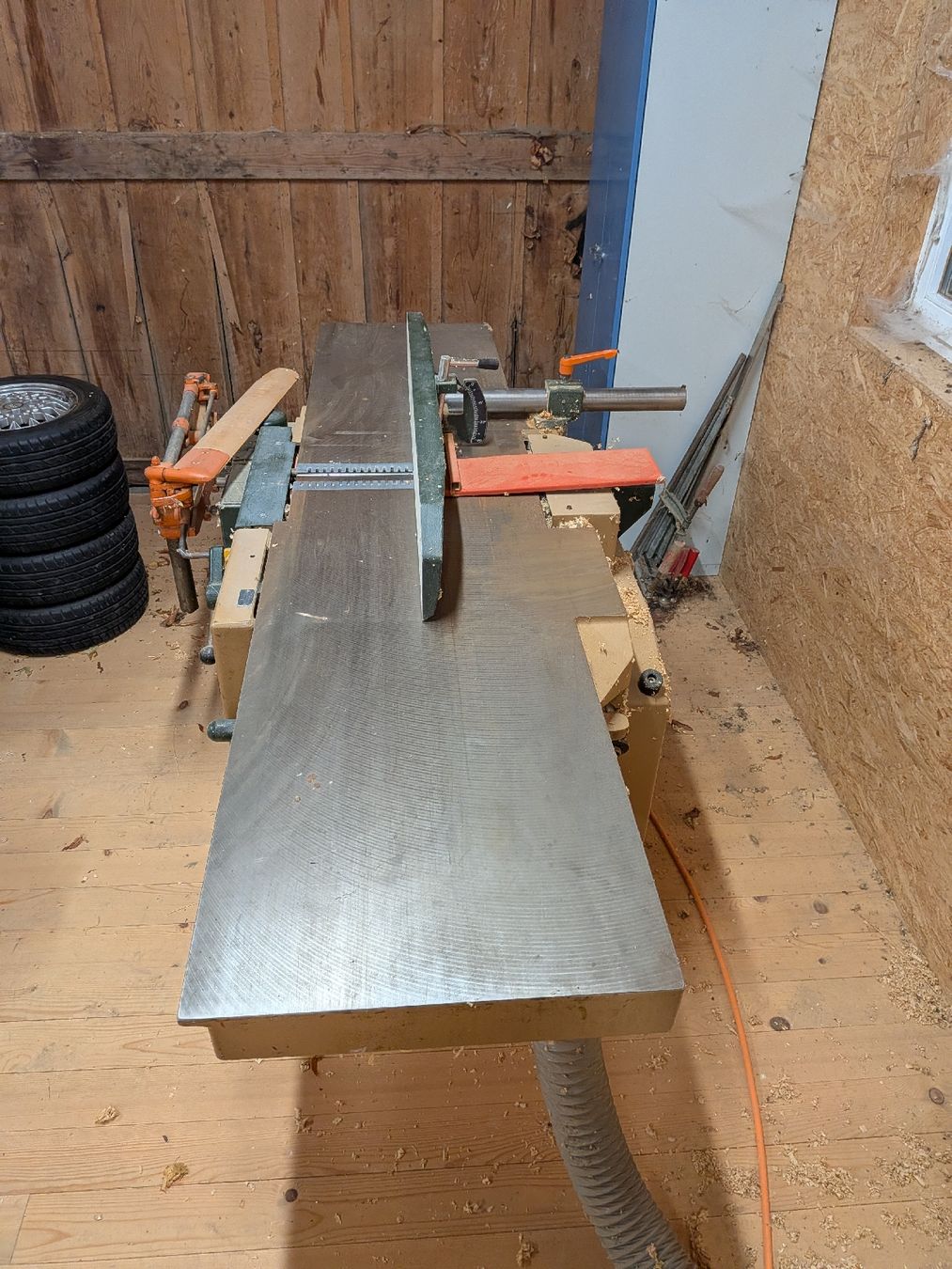 Toutes les machines: Hobelmaschiene mit Absaugung  – D'occasion à Escholzmatt par mic_9mn6 4