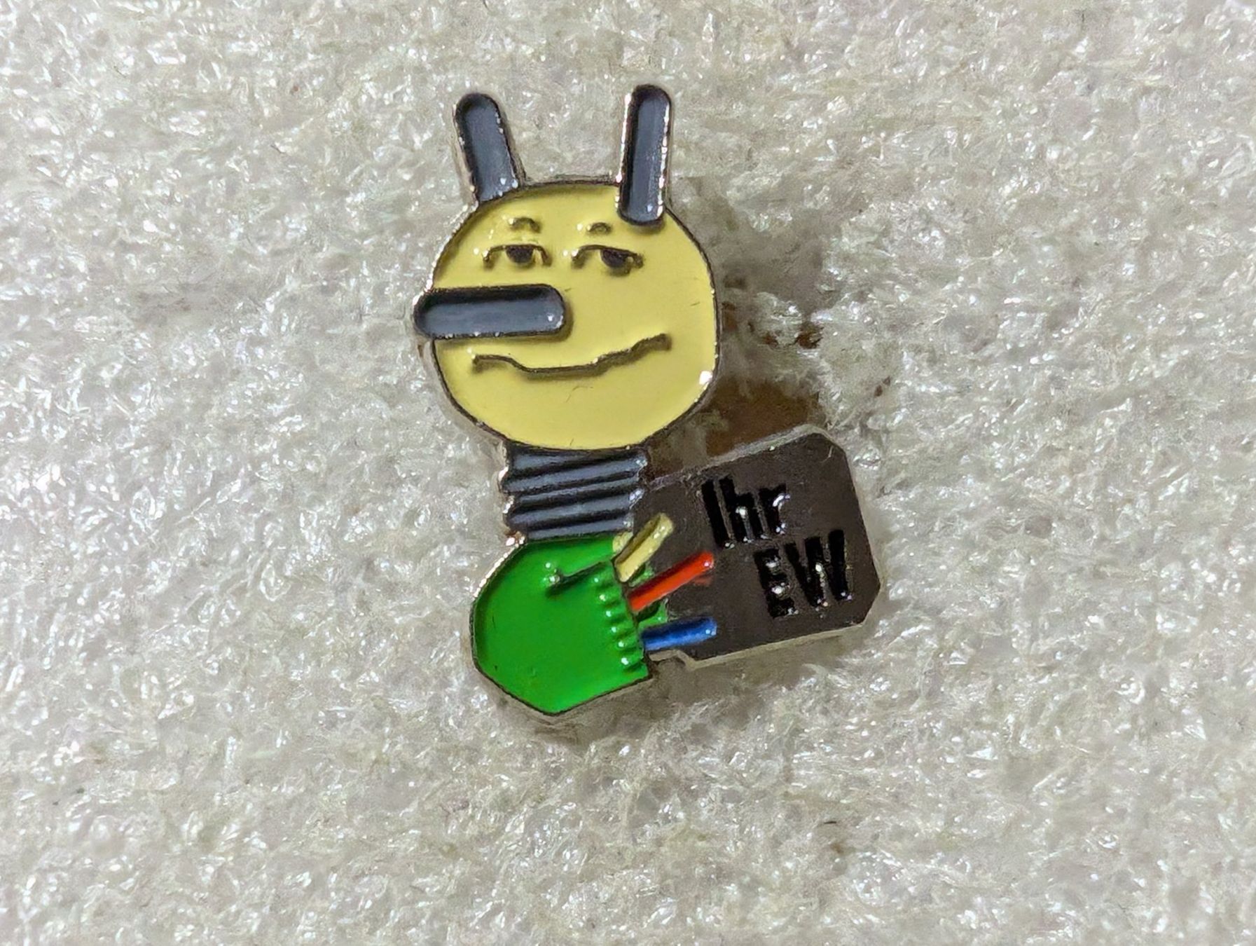 Placchette & Badge: Ansteckpin 143: Ihr EW klein – Usato da Oppligen venduto da Pin-Fall-Shop