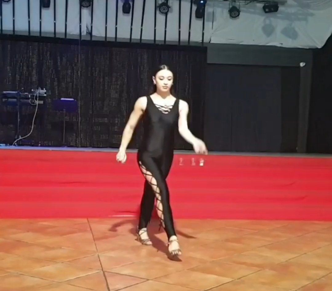 Tute: MUSE dancewear Jumpsuit Gr. S – Nuovo e nell'imballaggio originale da Zürich venduto da Venecia25 1