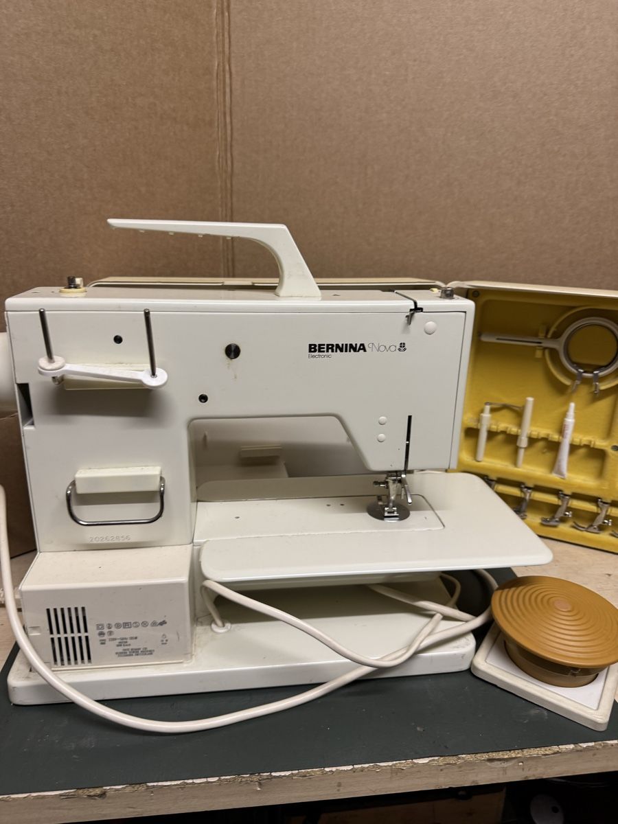 Bernina Macchine da cucire: Bernina Nova 900 Electronic – Difettoso da Belp venduto da ch1999 3