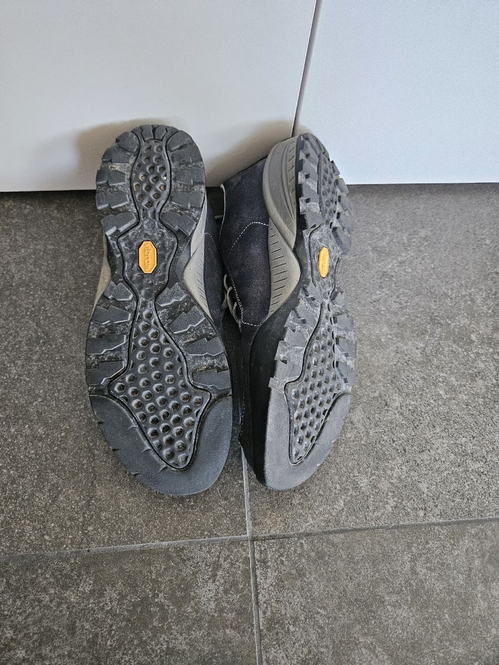 Scarpa Scarpe da uomo: Scarpa - Mojito grises (taille 45) – Usato da Bussigny venduto da niwa_mikan 2