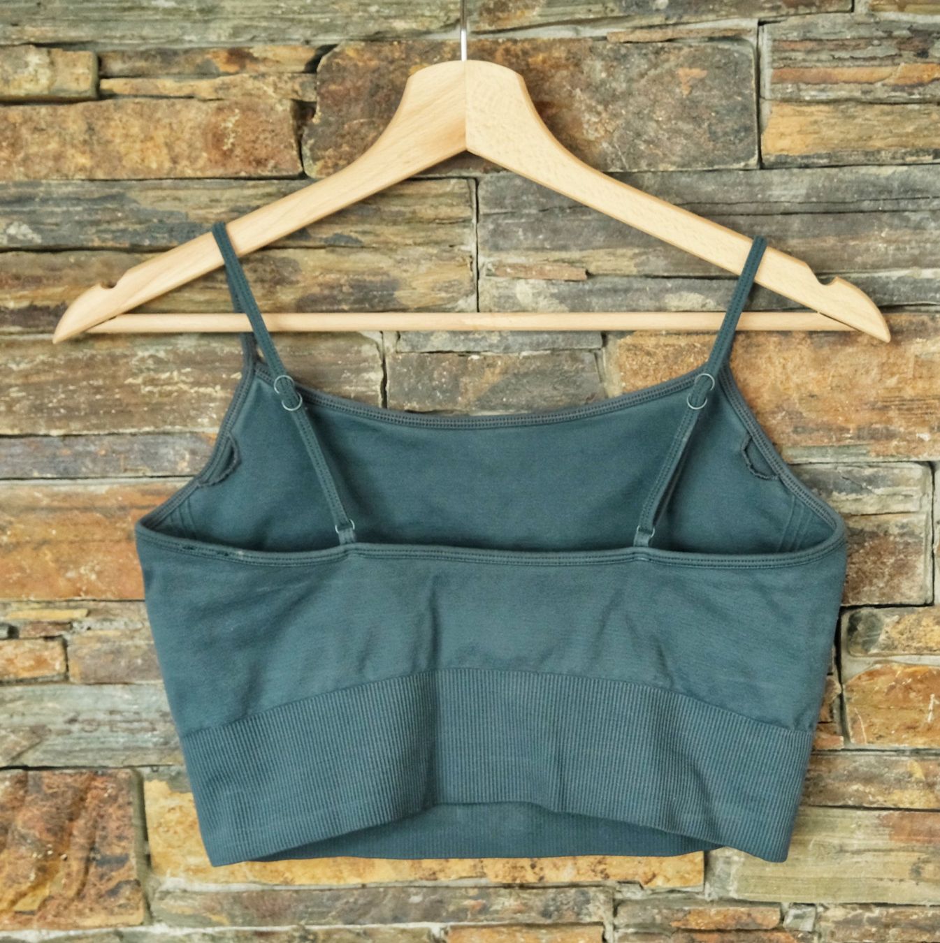 Oysho Top: OYSHO Sport BH Top – Usato da Winkel venduto da man_2qfr 1