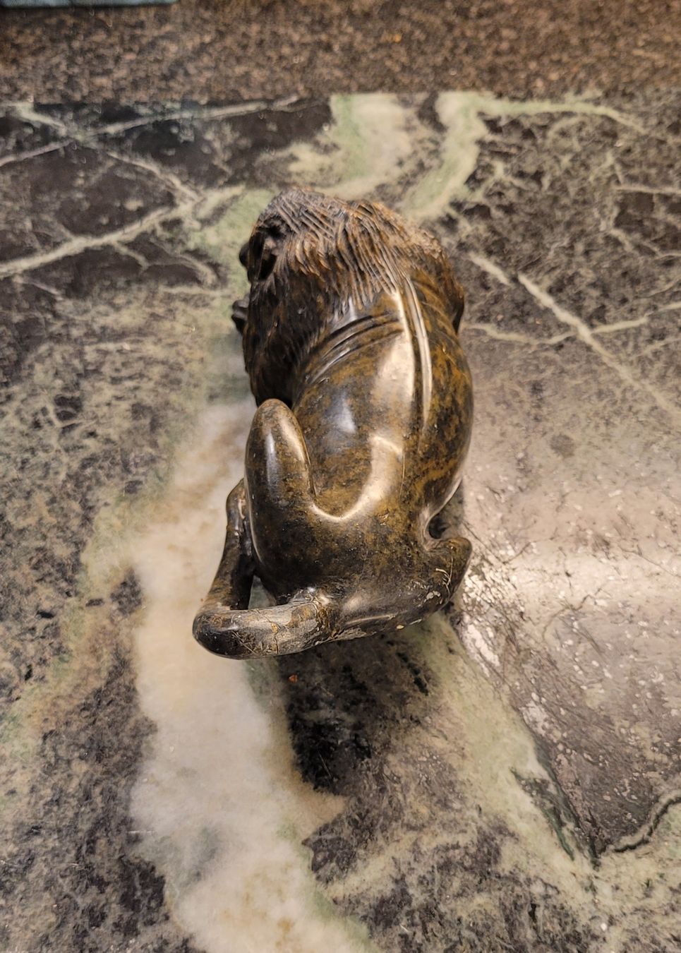 Skulpturen & Statuen: Sculpture lion en pierre – Gebraucht aus Genève von uneautresaison 2
