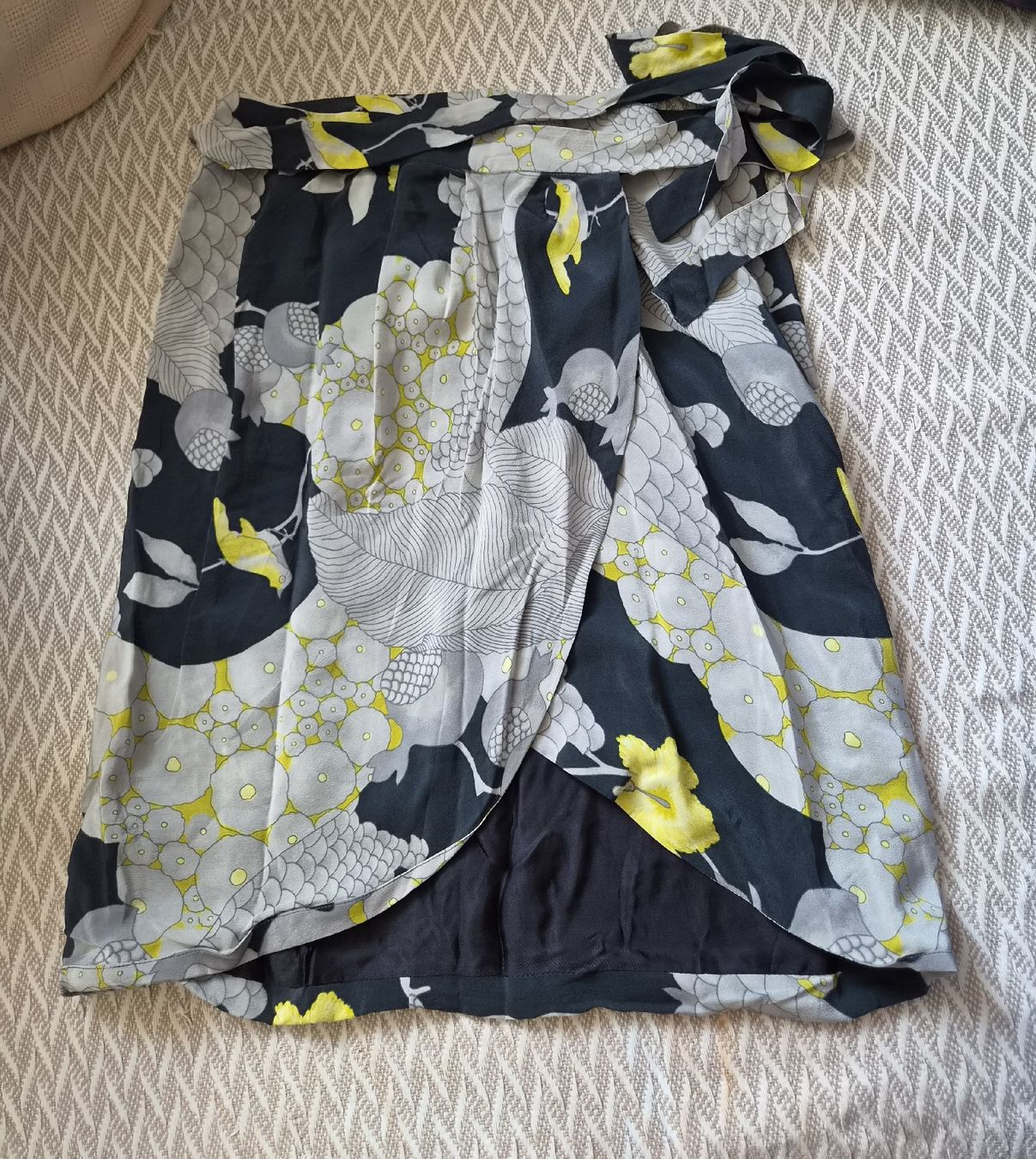 Massimo Dutti Röcke: Massimo Dutti wunderschöner Seidenjupe Gr. 38 – Gebraucht aus Frenkendorf von Moon111
