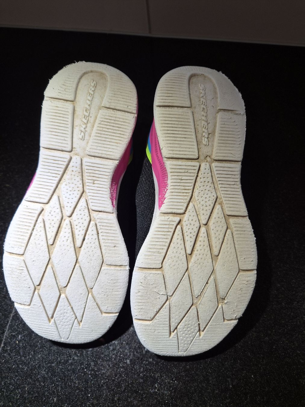 Scarpe per ragazze: Baskets Sketchers t.36 – Usato da Belmont-Yverdon venduto da jul_8nw5 5