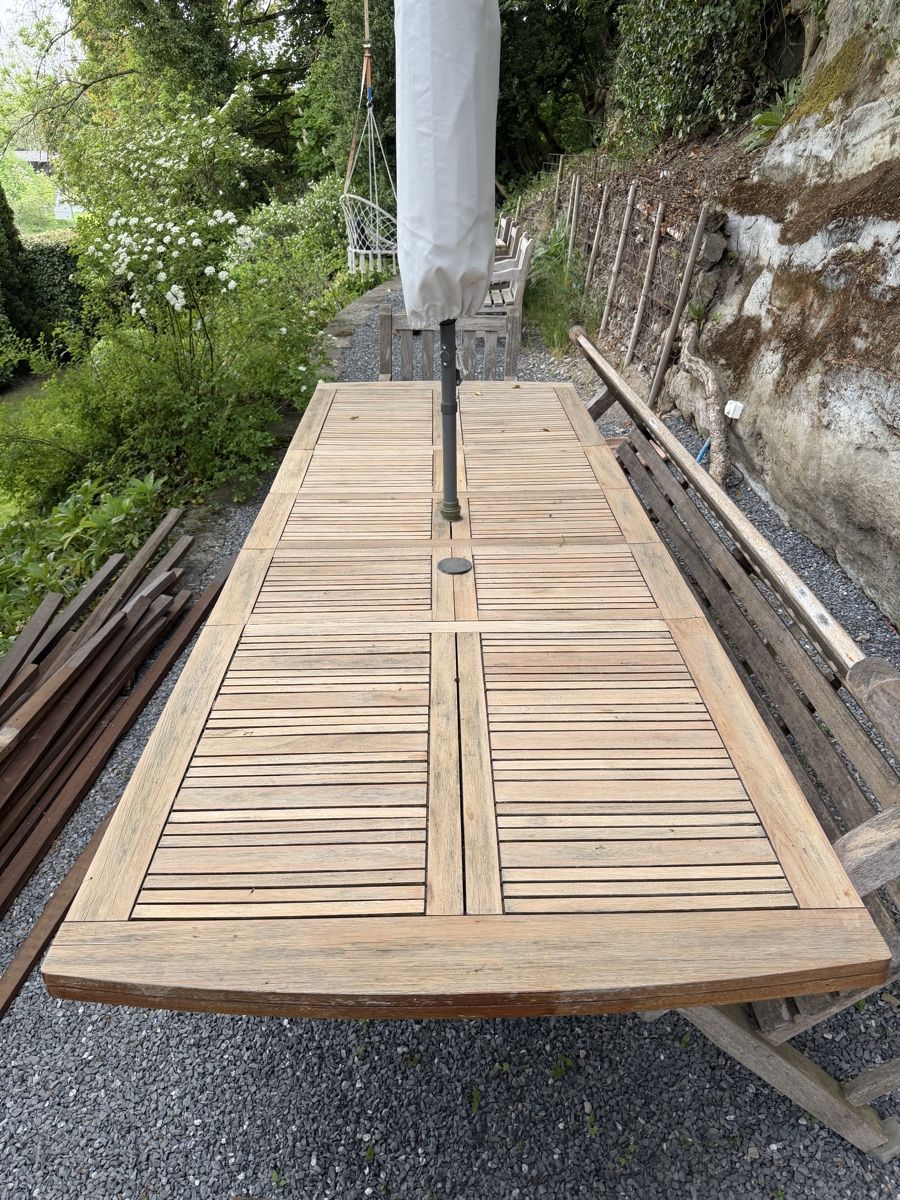 Tavoli: Gepflegter Gartentisch aus Teakholz – Usato da Bürglen TG venduto da Miner_Marketplace